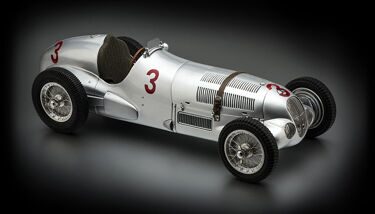 Модель автомобиля Mercedes W125 GP Donington 1937 #3 Von Brauchitsch Limited Edition 1000 pcs.